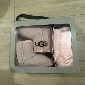UGG Baby Classic and Lovey Set in Pink